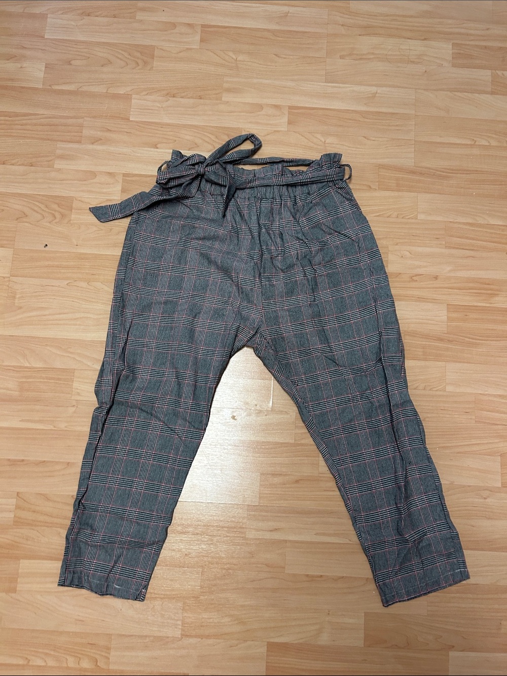 Women's Gray Plaid Paperbag Waist Pants with Tie